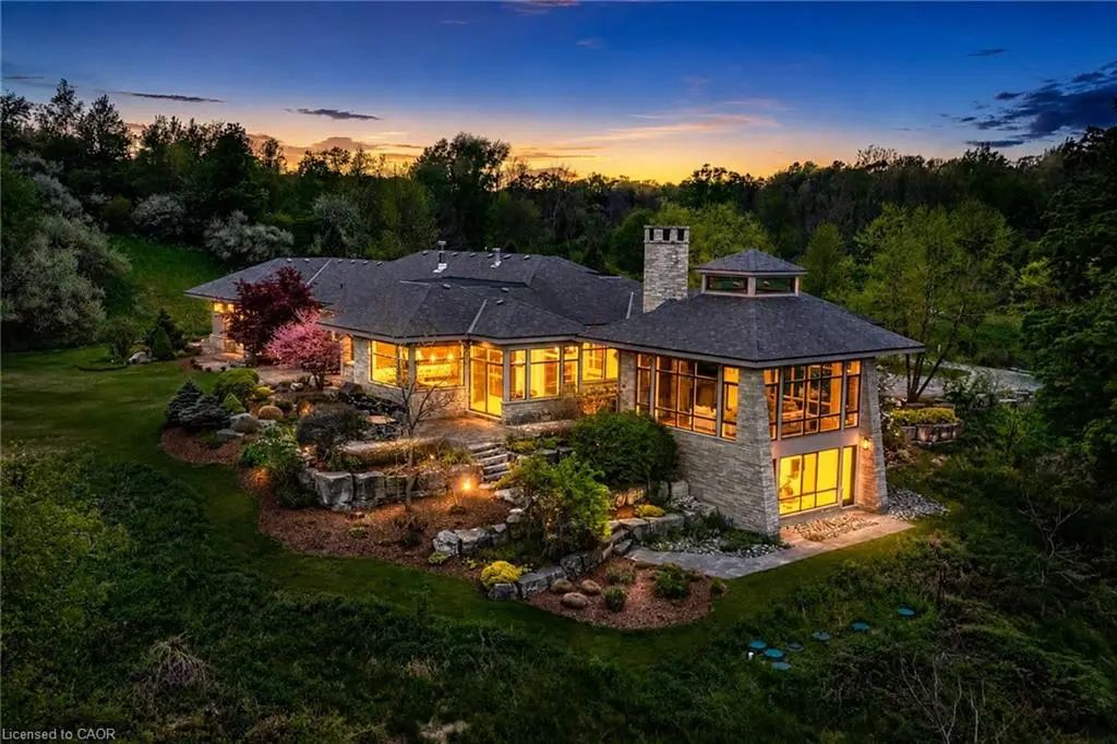1099 Mineral Springs Road, Ancaster