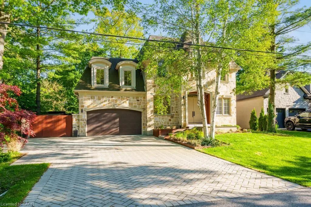 64 Ravina Crescent, Ancaster