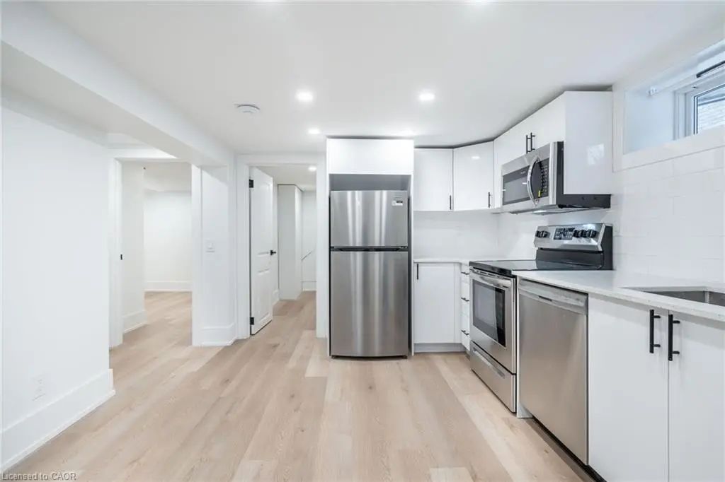 204 Balsam Avenue S 1, Hamilton