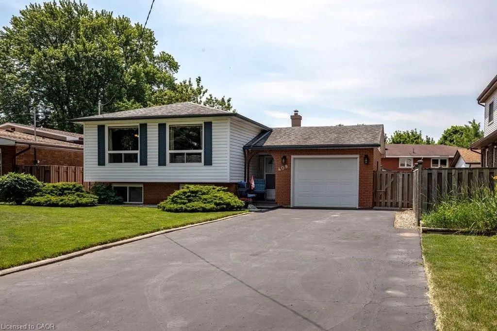 409 Mohawk Road W, Hamilton