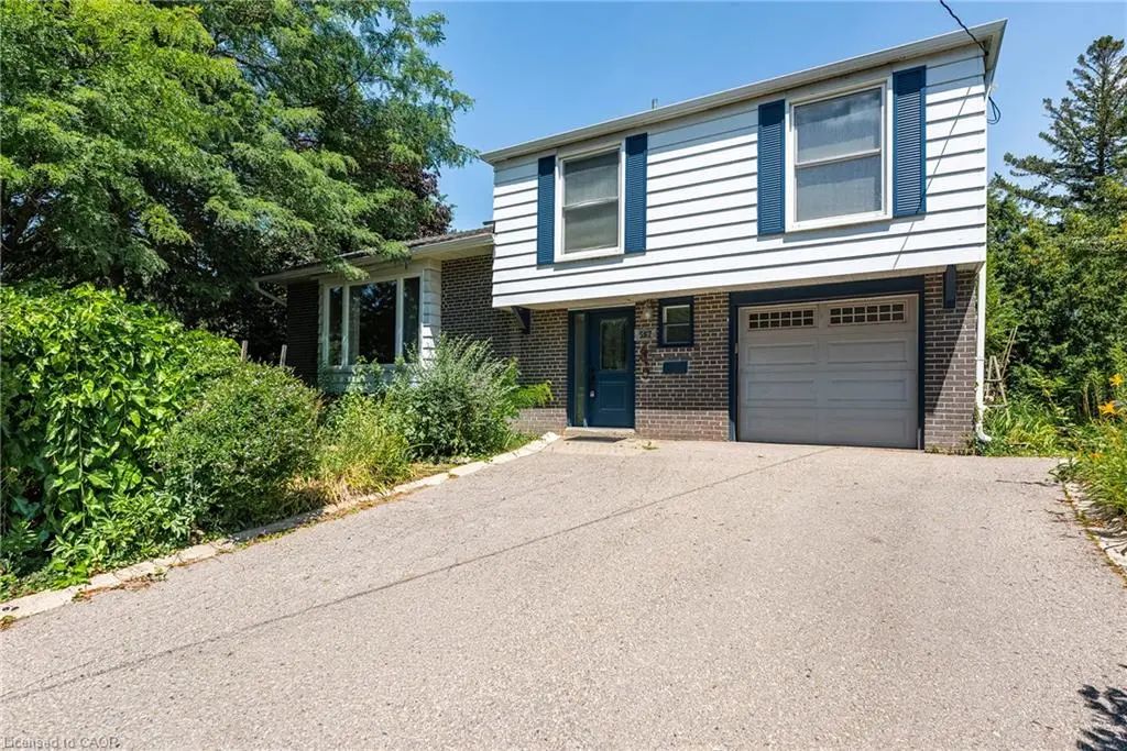 557 Trafford Crescent, Oakville