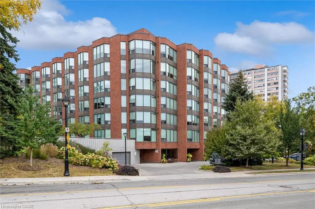 2121 Lakeshore Road 404, Burlington
