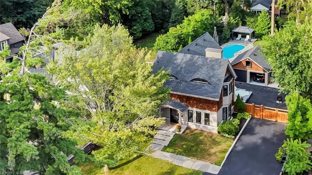 423 Smith Avenue, Burlington