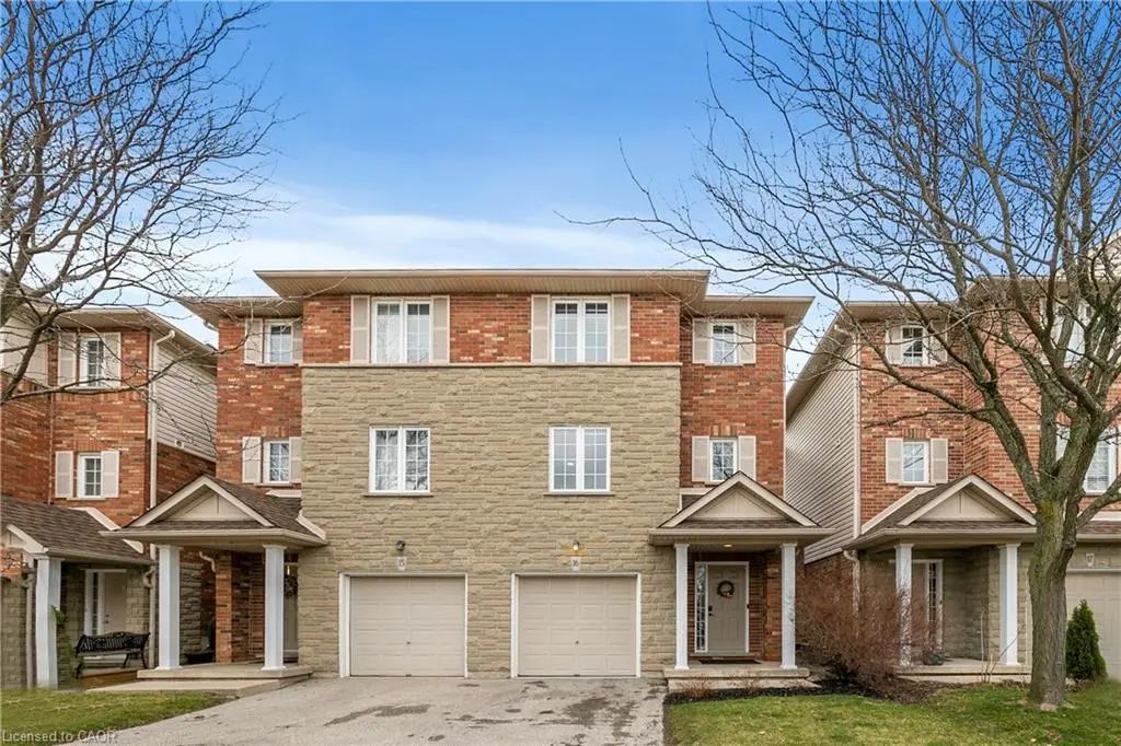876 Golf Links Road 16, Ancaster