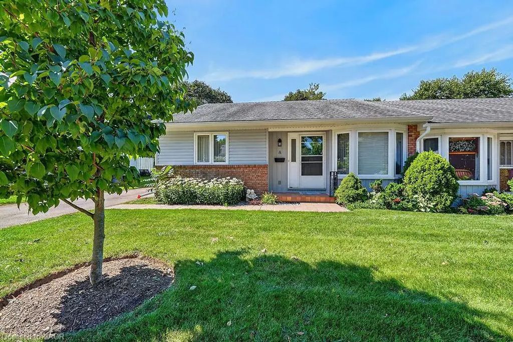 4 Rossmore Avenue 8, Grimsby