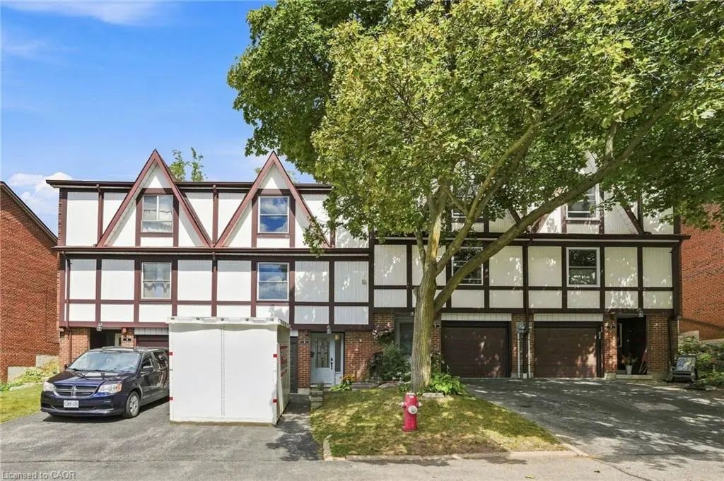 3 Burdock Lane 33, Dundas