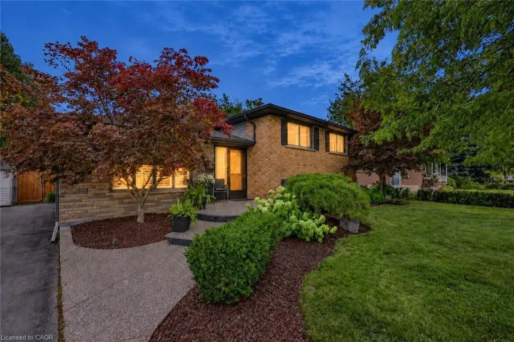 194 Foxbar Road, Burlington