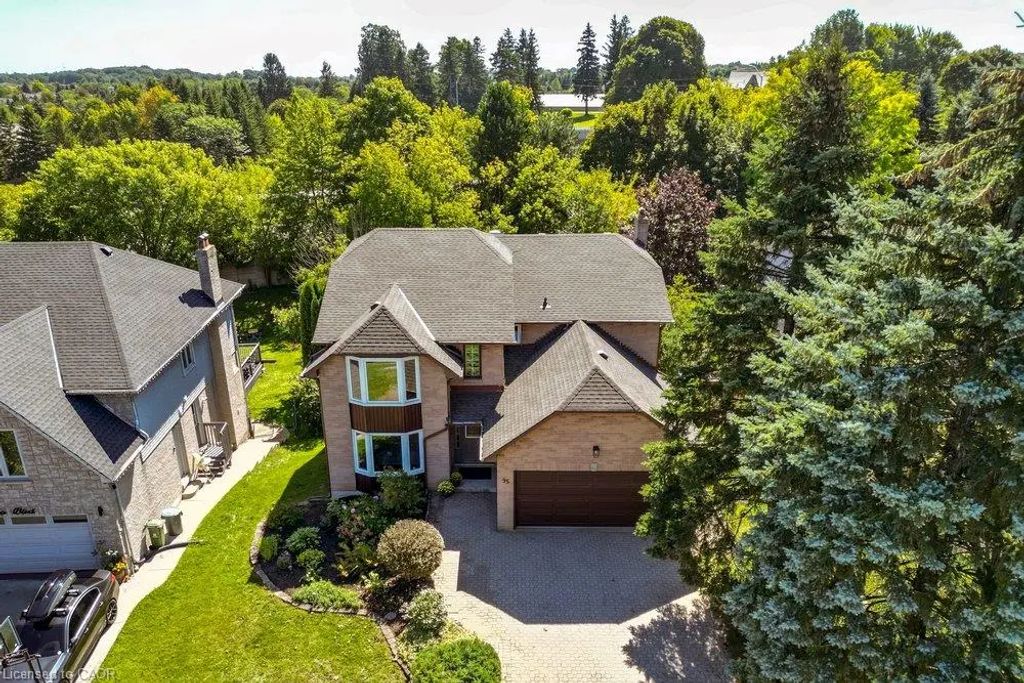 95 Oneida Boulevard, Ancaster