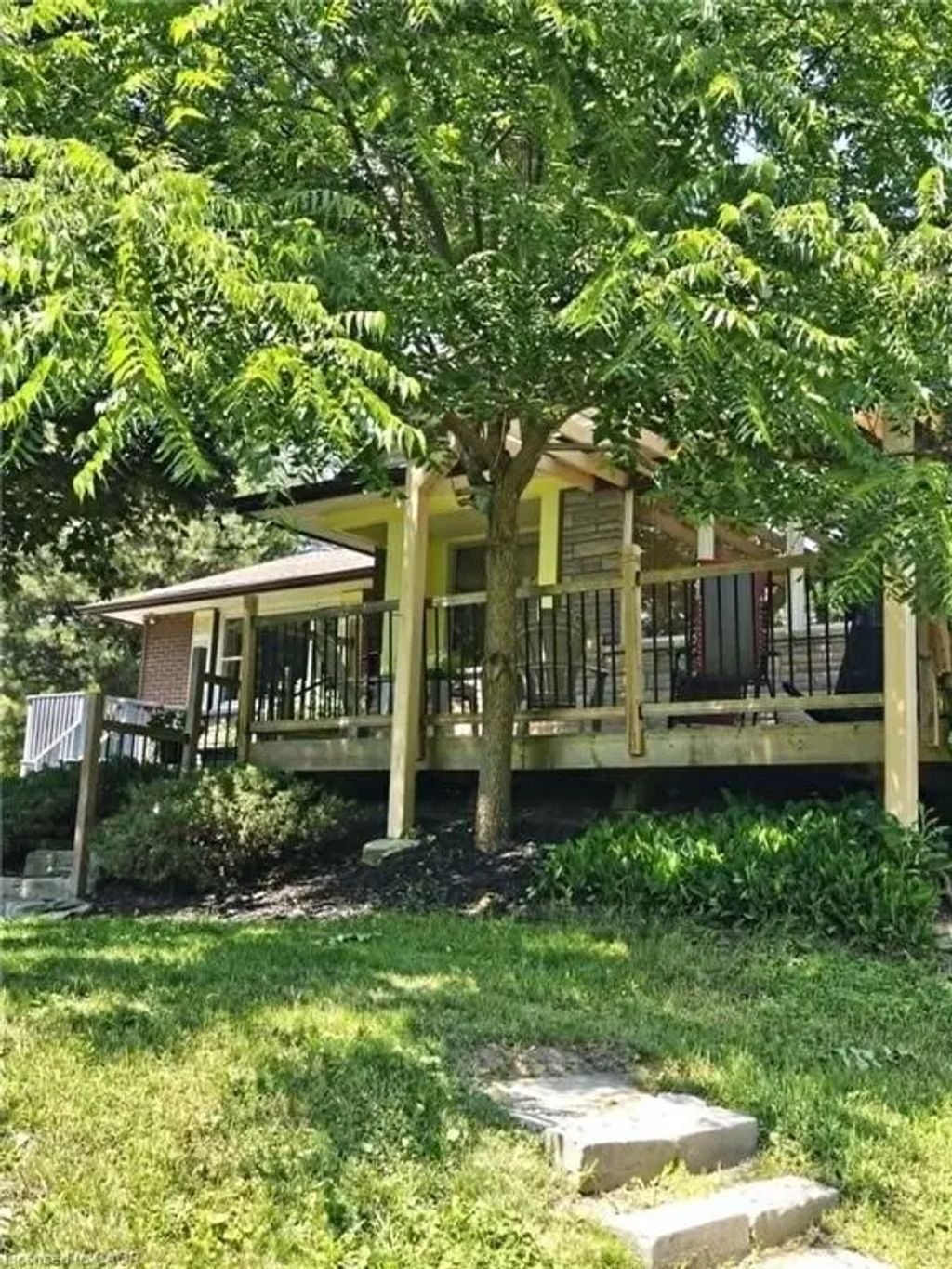 569 Crane Court, Burlington