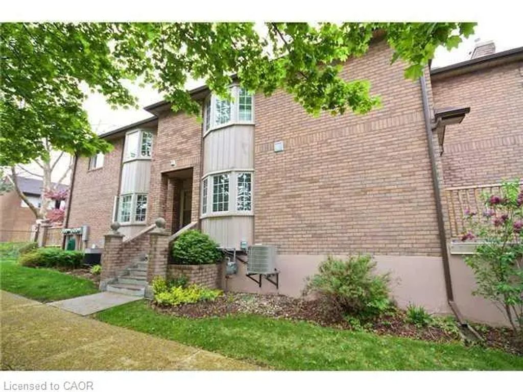 38 Elora Drive 38, Hamilton