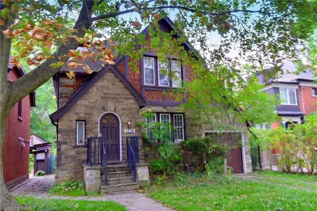 1236 King Street W, Hamilton