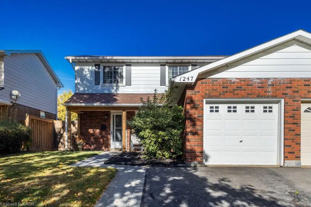 1247 Nottingham Avenue, Burlington