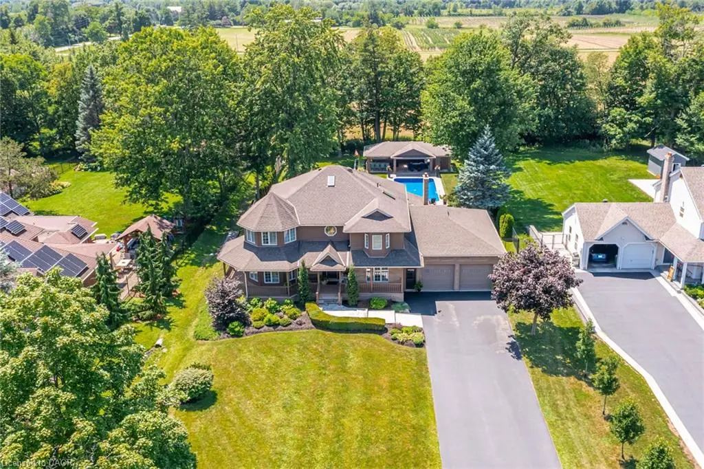 994 Courtland Drive, Ancaster