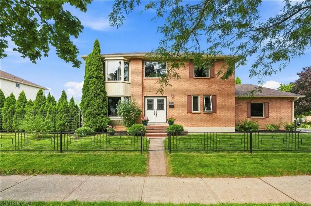 138 Livingston Avenue, Grimsby