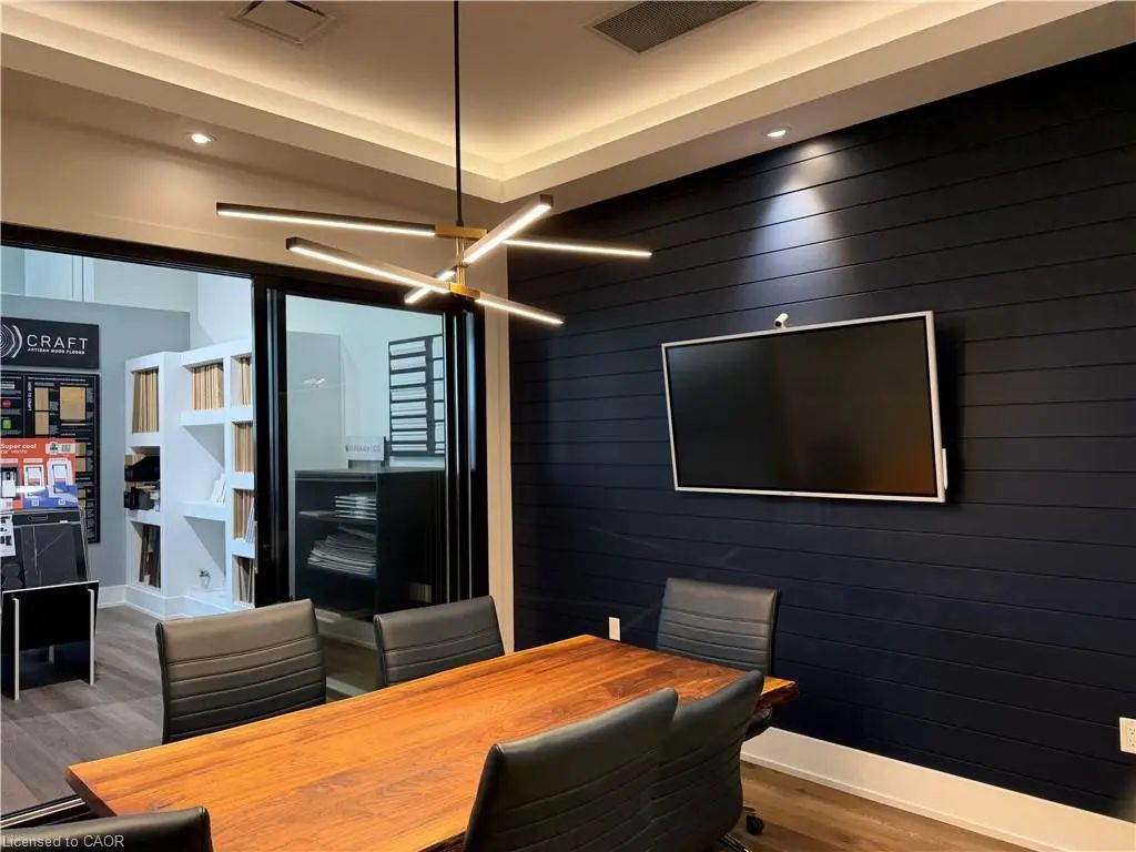 665 Tradewind Drive 4&5, Ancaster