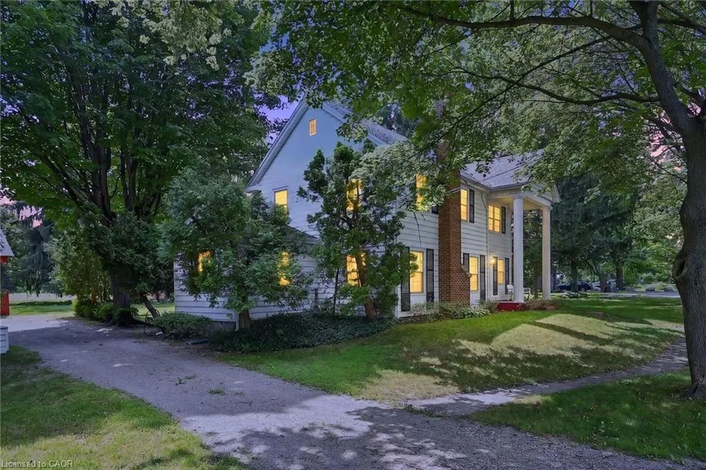 48 Garner Road W, Ancaster