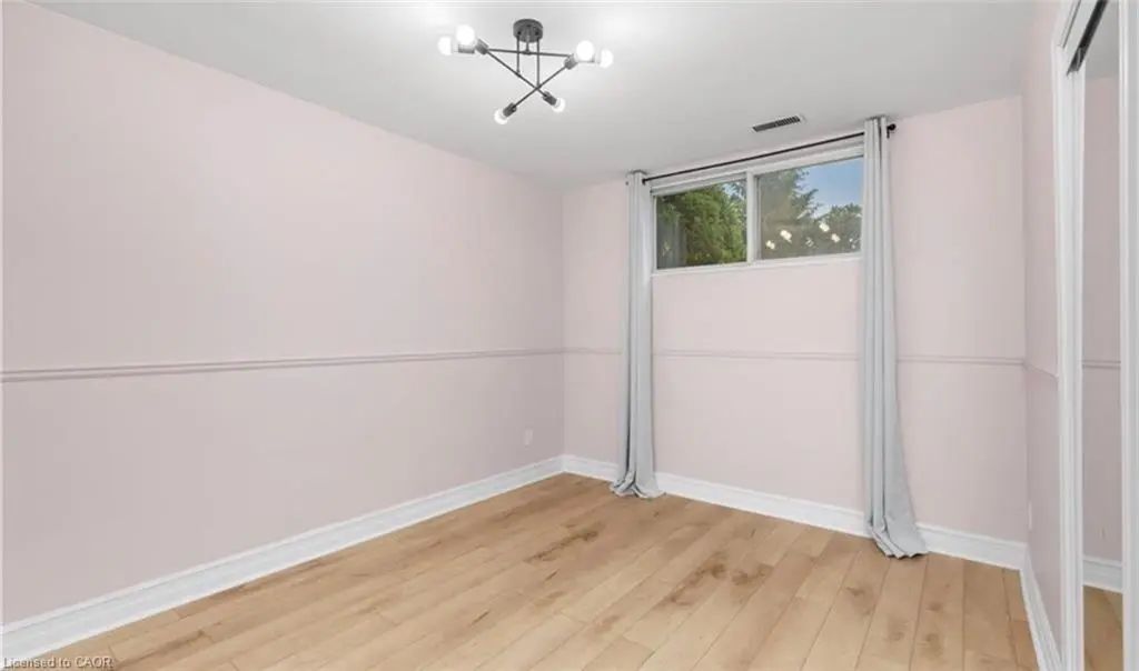 39 San Francisco Avenue Lower, Hamilton