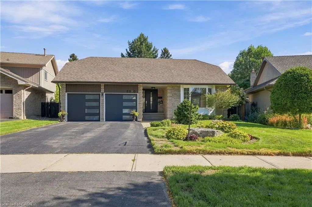 2390 Sinclair Circle, Burlington