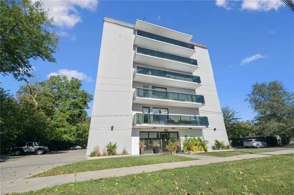 2411 New Street 405, Burlington