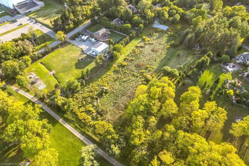 961 Lower Lions Club Road, Ancaster