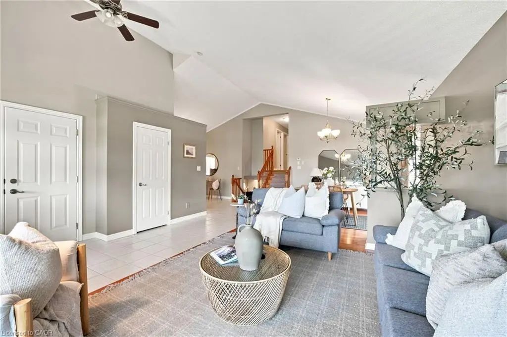 546 Jerseyville Road W, Hamilton