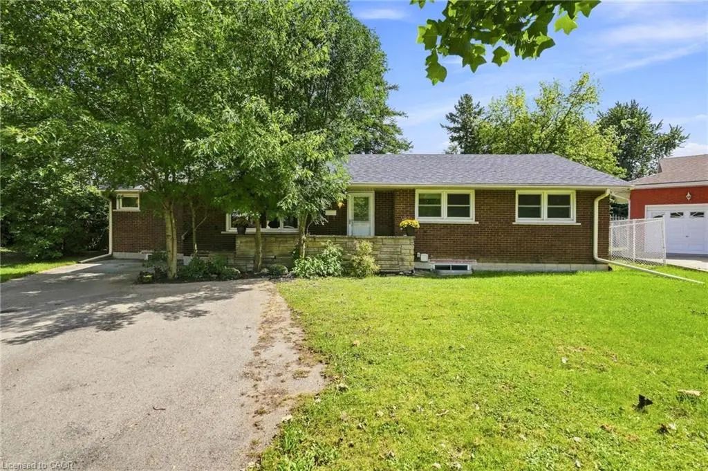 8 Emming Court, Hamilton