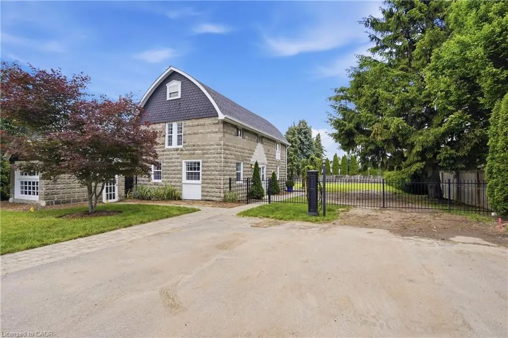 292 Main Street W C, Grimsby