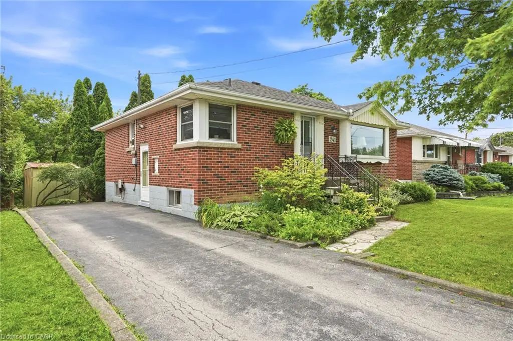 241 East 44th Street, Hamilton