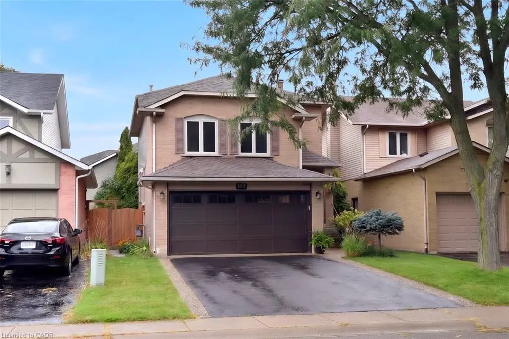 130 Charing Drive, Hamilton