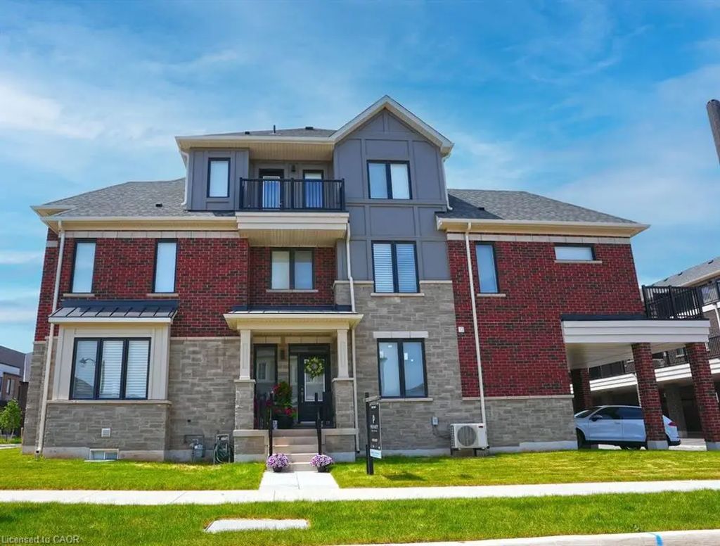 9 Crown Gate, Oakville