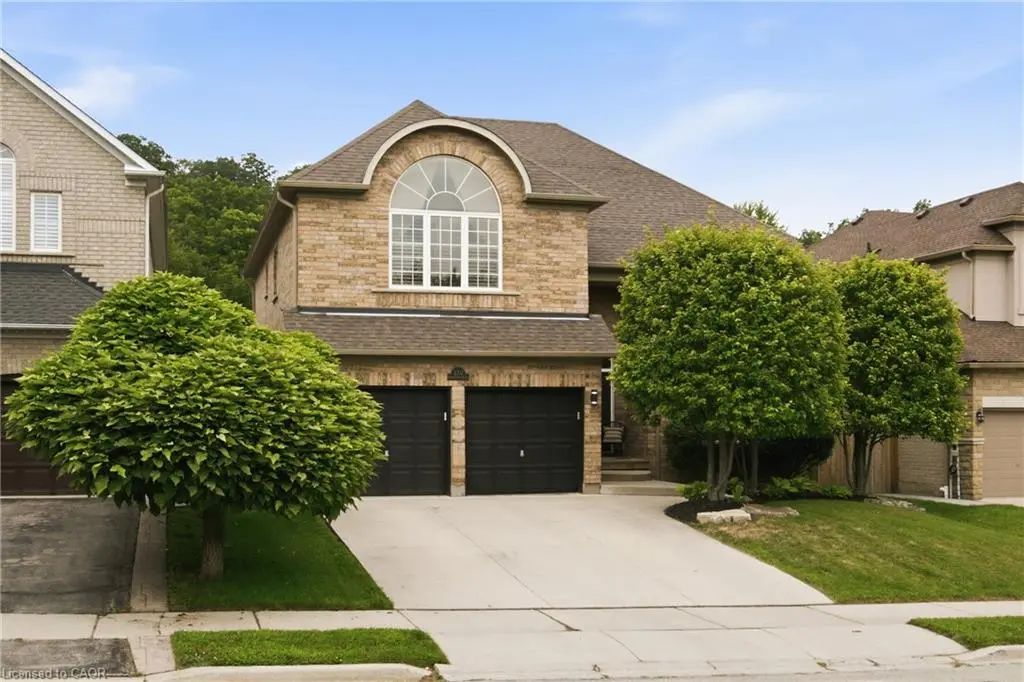 150 Davidson Boulevard, Dundas