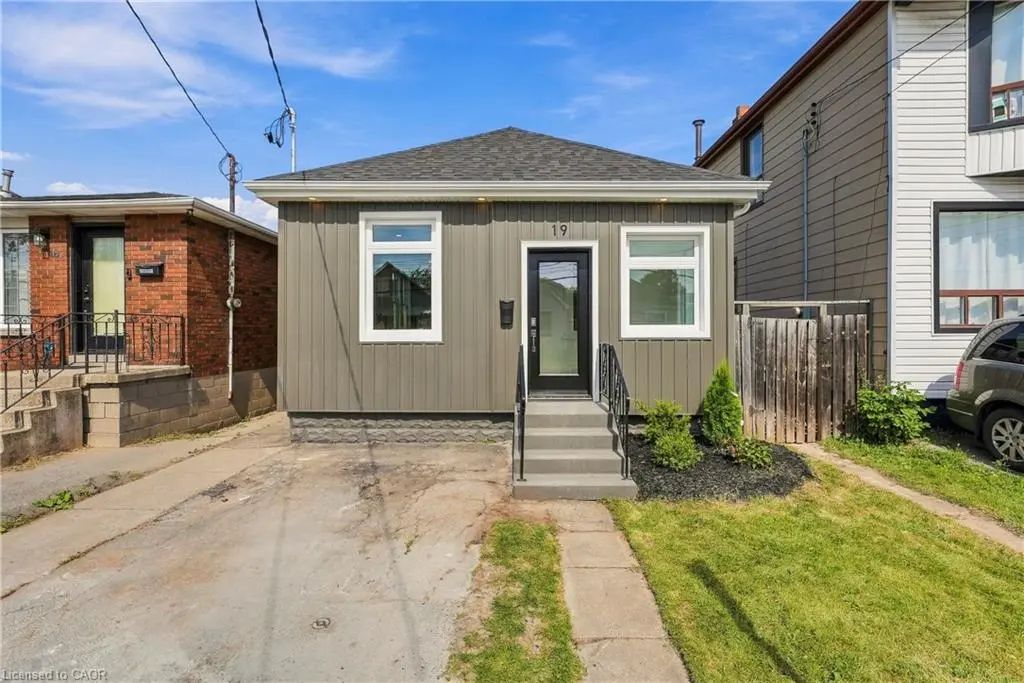 19 Vansitmart Avenue, Hamilton