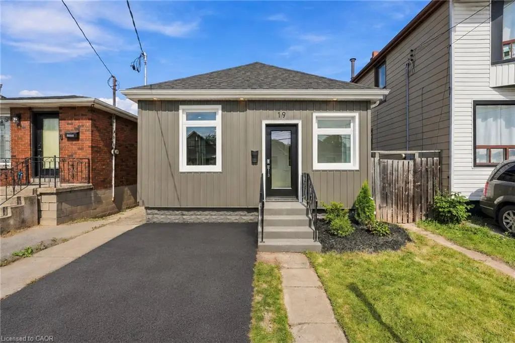 19 Vansitmart Avenue, Hamilton