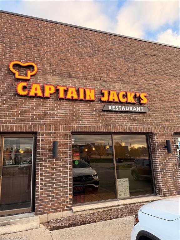 450 Woodlawn W, Guelph