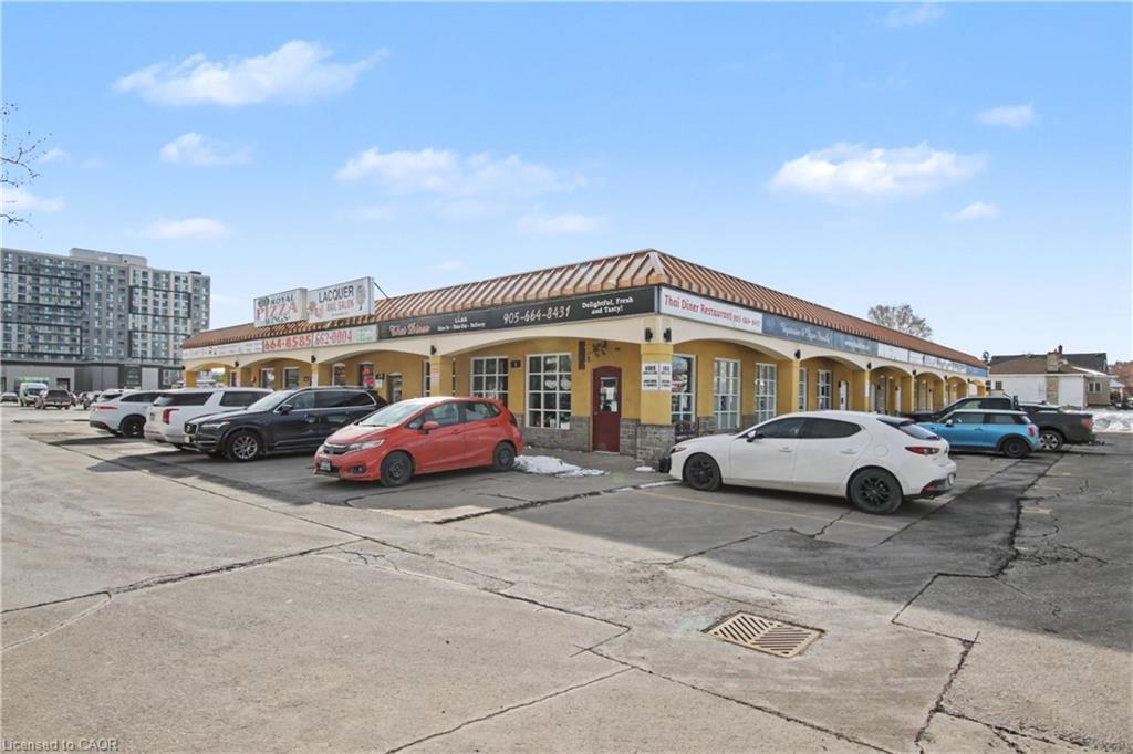 826 Queenston Road 1, Hamilton