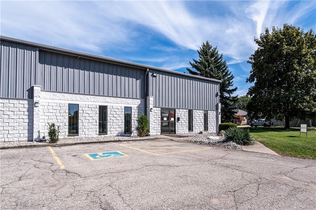 10 Plant Farm Boulevard 4, Brantford