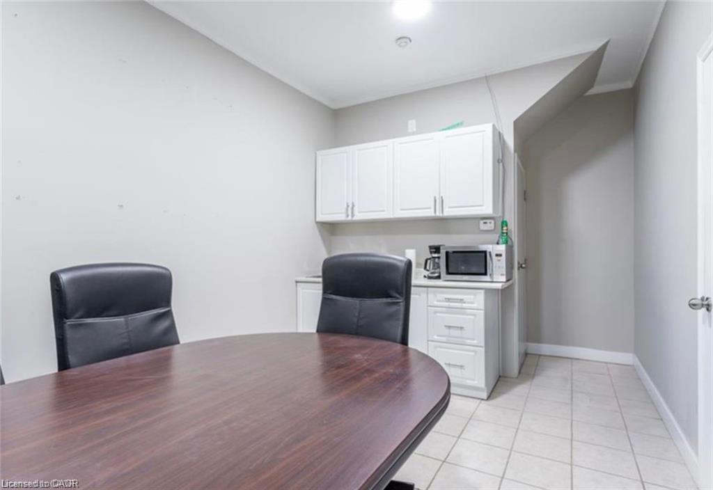 833 King Street E, Hamilton