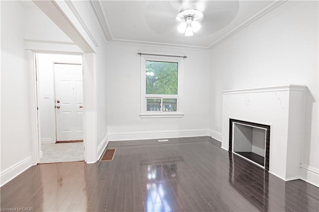 6 East 32nd Street, Hamilton