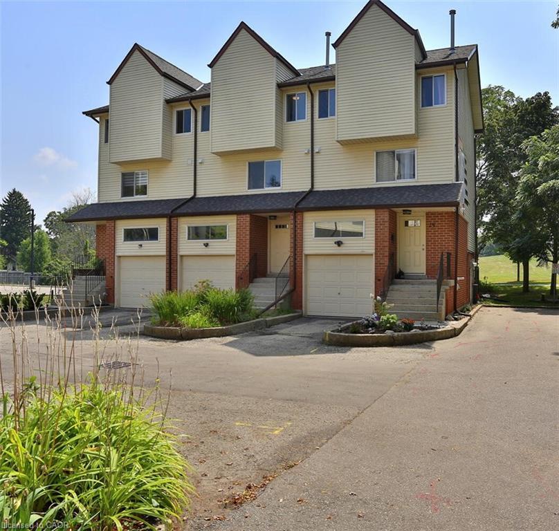 1085 Queens Boulevard 13, Kitchener