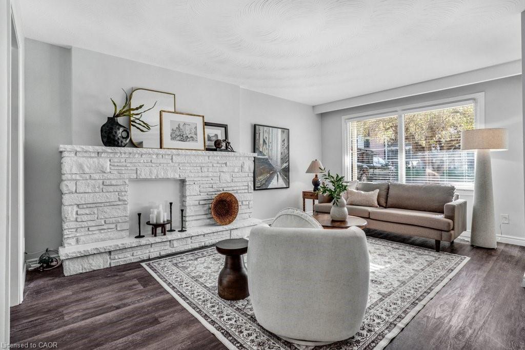 262 Westcourt Place, Waterloo