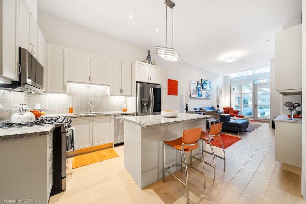 11 Bronte Road 103, Oakville