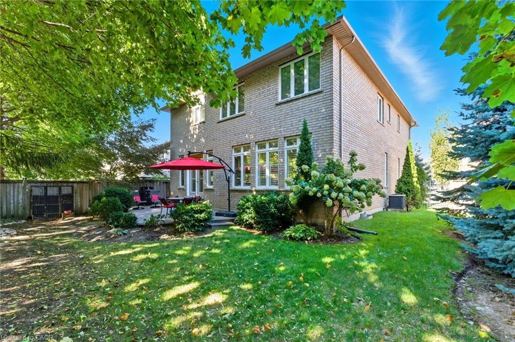 20 Lorupe Court, Ancaster