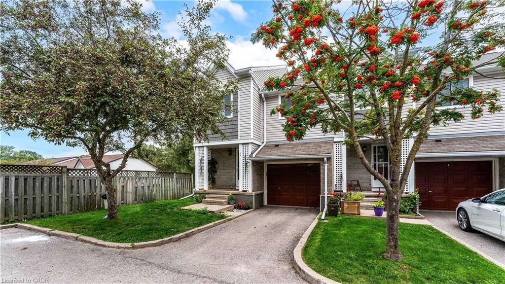 365 Pioneer Drive 16, Kitchener