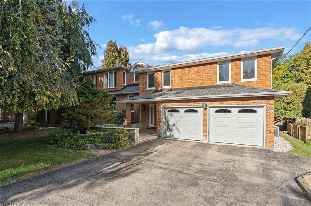887 Montgomery Drive, Ancaster