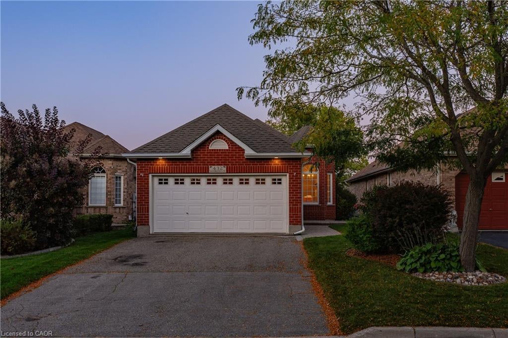 432 Sandbanks Crescent, Waterloo