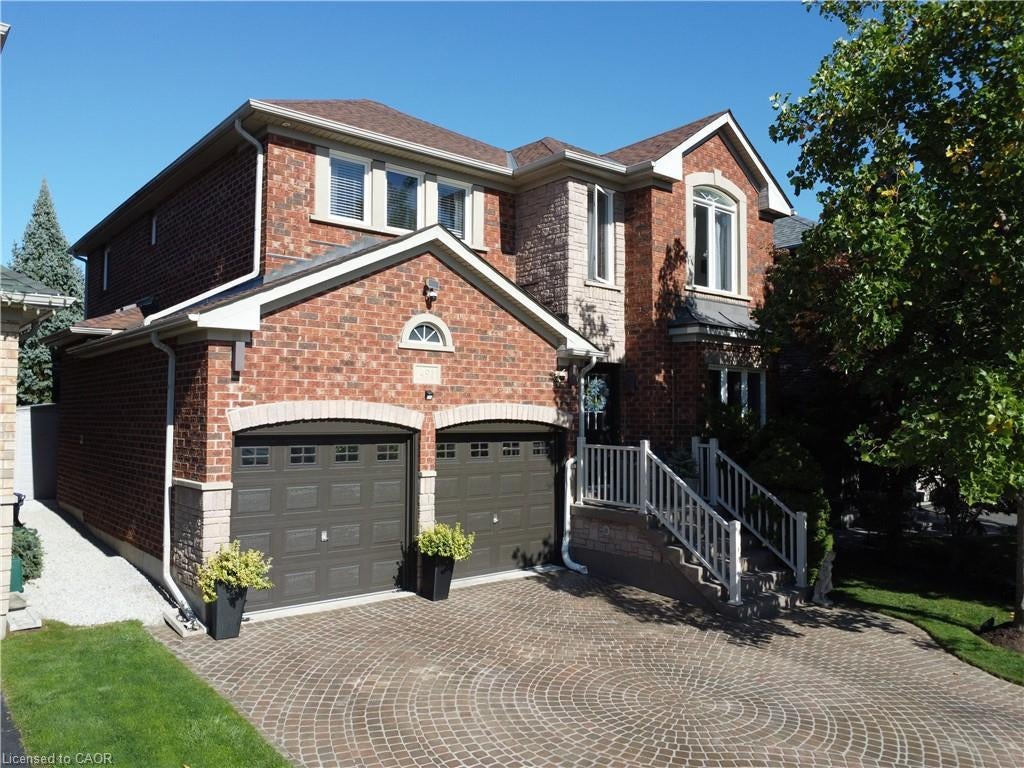 491 Pettit Trail, Milton