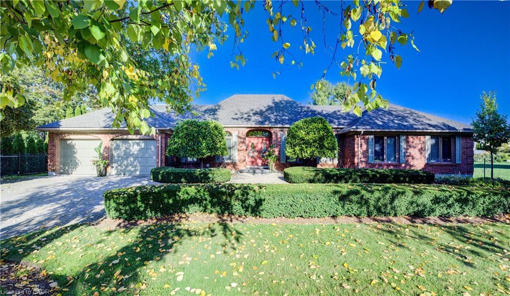 592 Manorwood Court, Waterloo