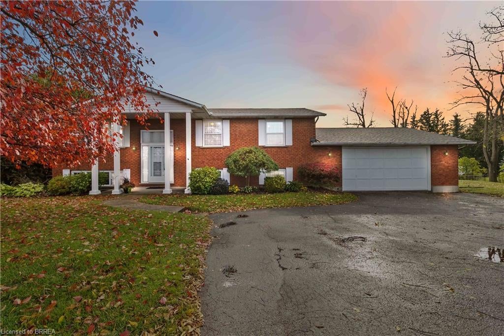 725 Hwy 54, Brantford