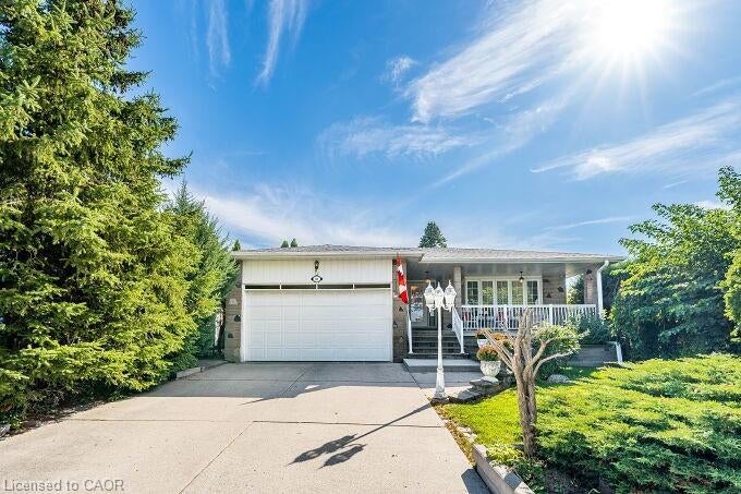 61 Brewster Crescent, Toronto