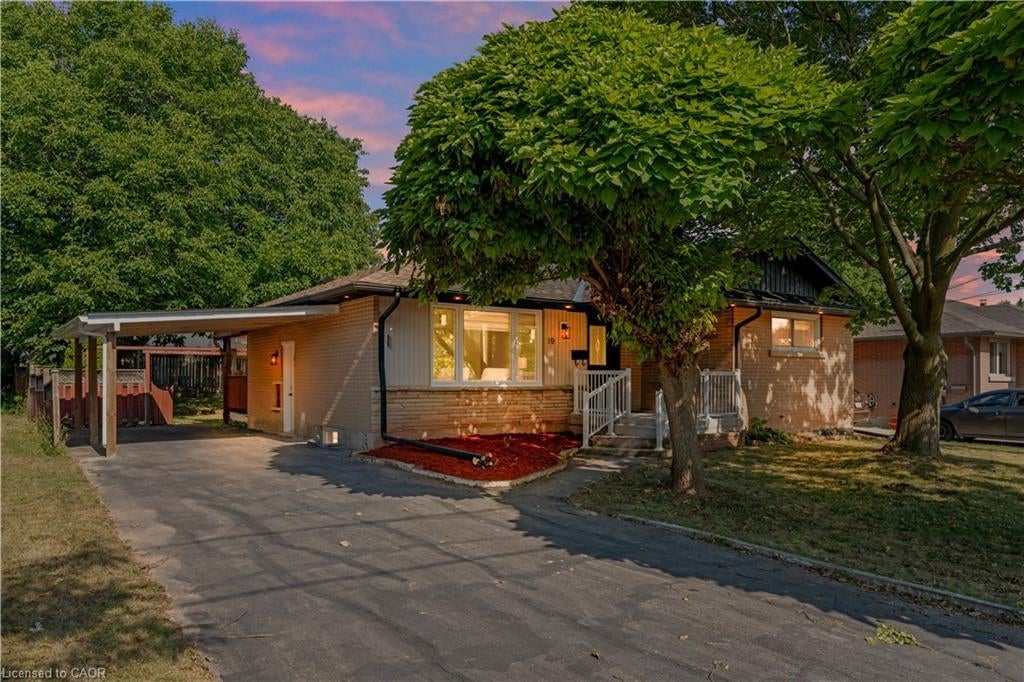 19 Old Orchard Avenue, Grimsby